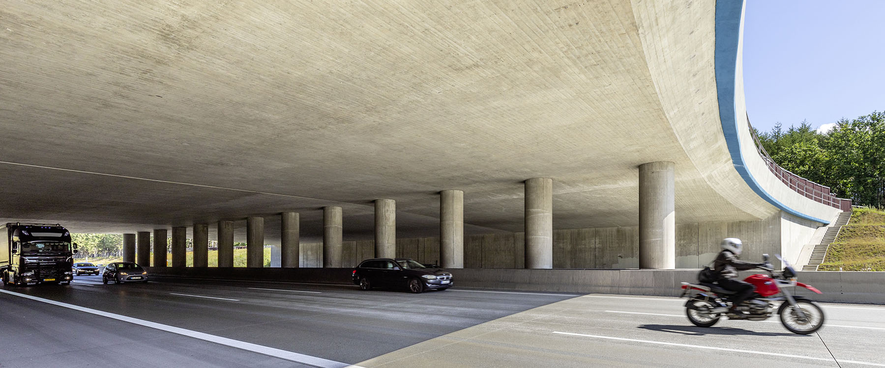 © HOCHTIEF